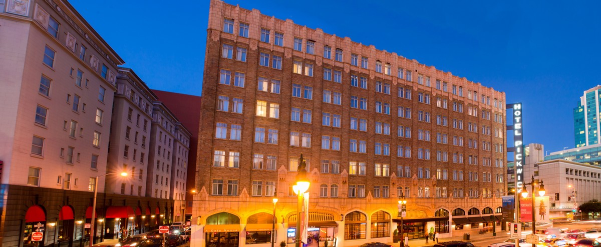 Pickwick Hotel Exterior in Evening
